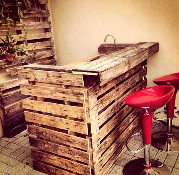 pallets-bar