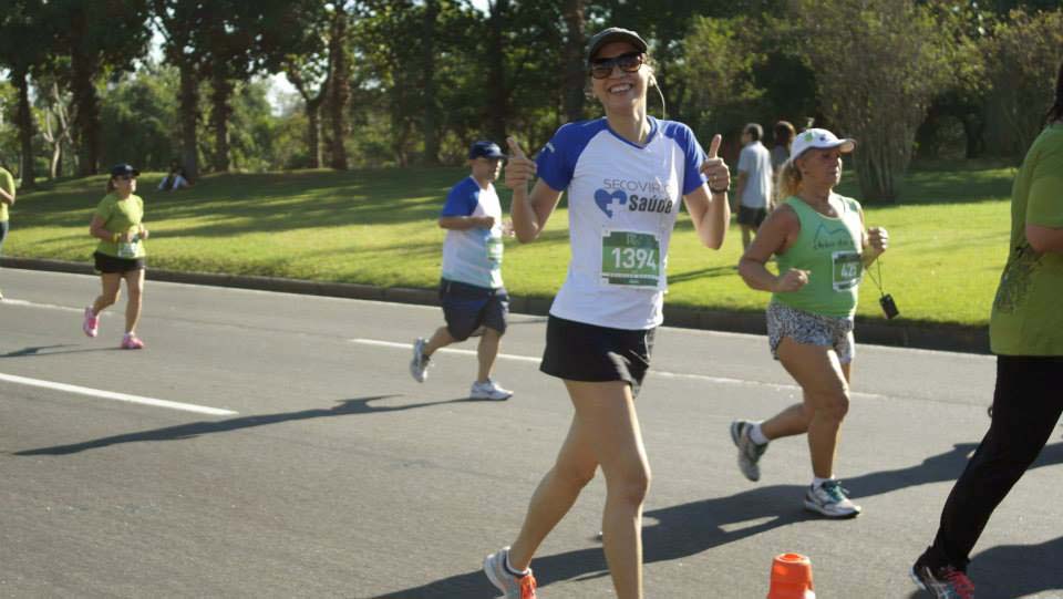 A Eco Run foi a primeira corrida de rua da colaboradora Aline Costa, que começou a correr com o incentivo do Programa Secovi Rio + Saúde.