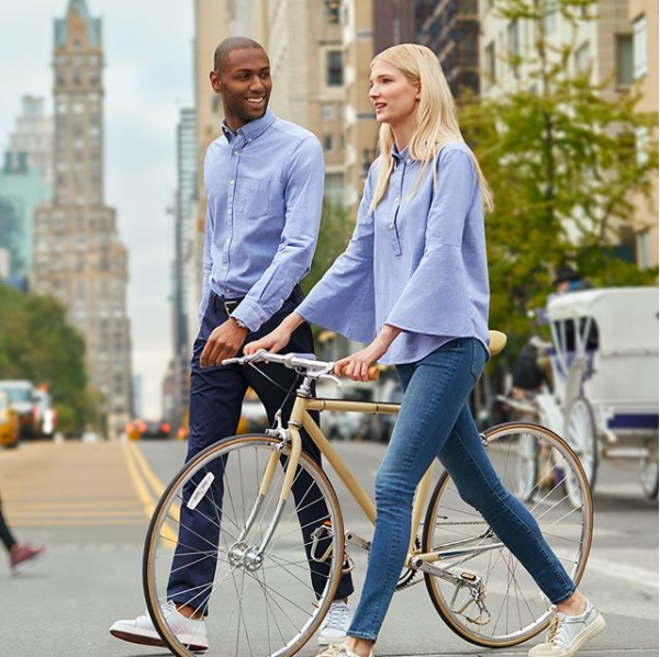 Camisa é produzida com plástico retirado do Mar Mediterrâneo