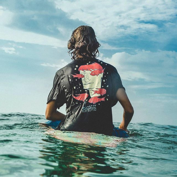 Loja on-line para surfistas aposta em produtos sustentáveis