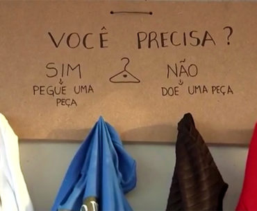 cabide-solidário-Foto-Reprodução-TV-TEM-01