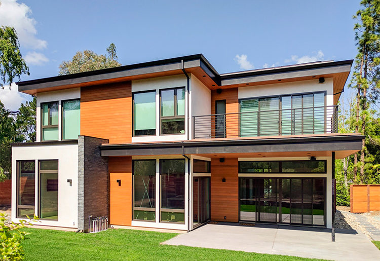 Cientista do clima constrói linda casa autossuficiente