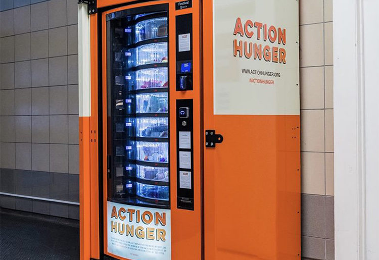 Moradores de rua têm acesso a máquinas de conveniência em Londres