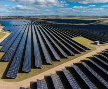 Energia solar sem obras ganha destaque na Revista Secovi Rio